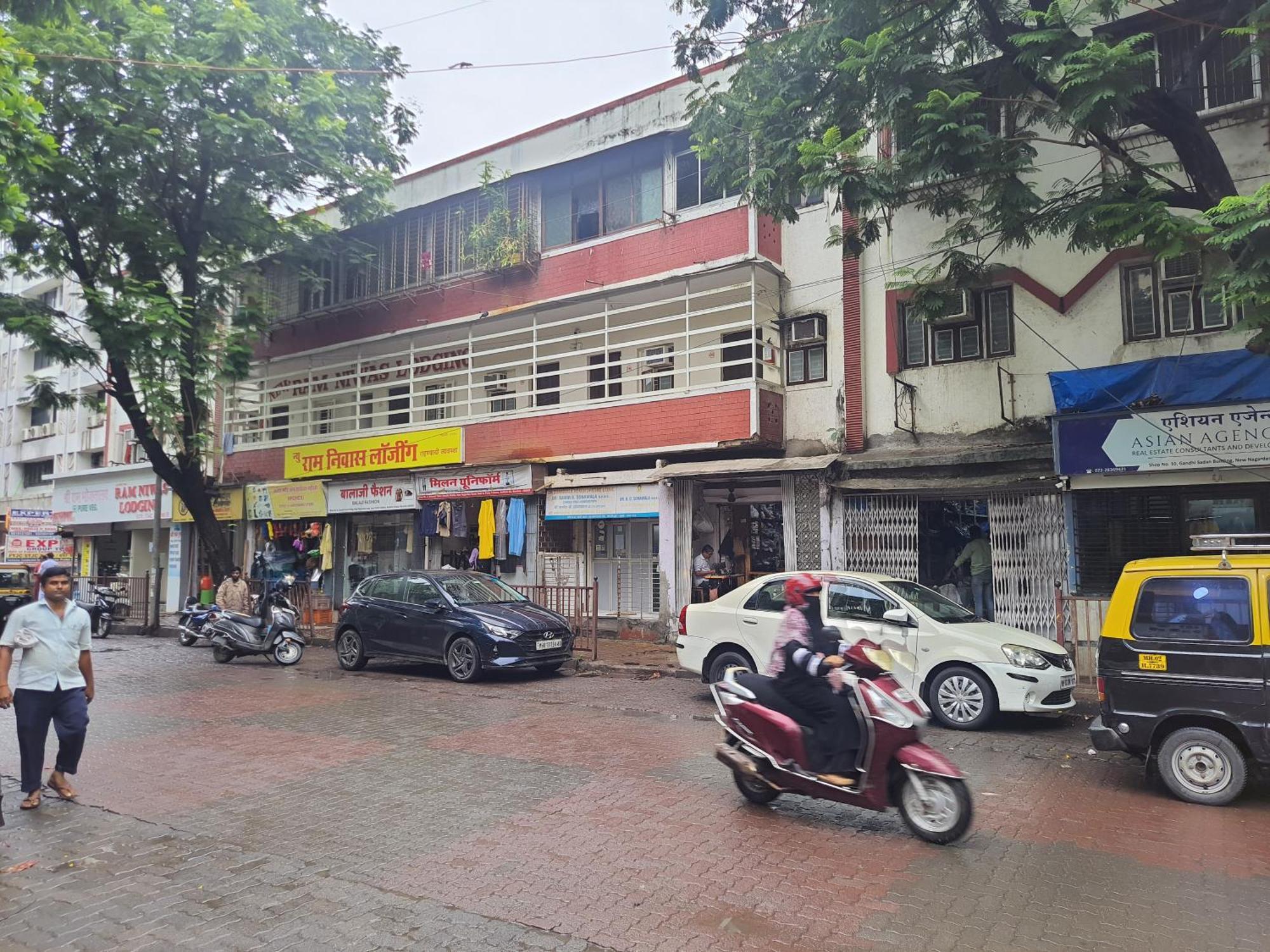 Ram Niwas Hotel - Mumbai, Mumbai